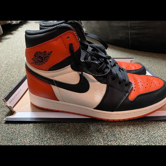 Shattered backboard 1.0